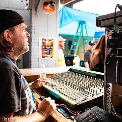 Bade32d1 C8f1 444a 95d2 0592465ffc9f